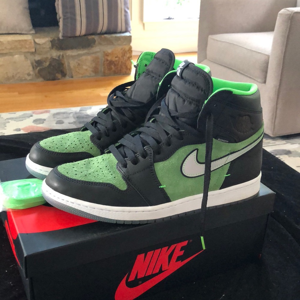Jordan 1 zen green size 10.5